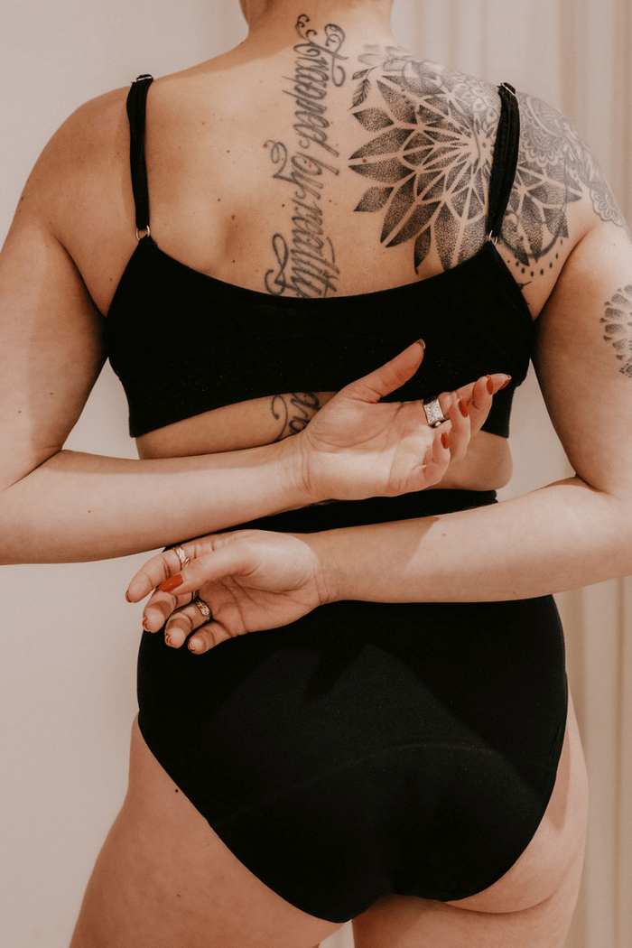 Amandine - menstruelle galbante flux abondant
