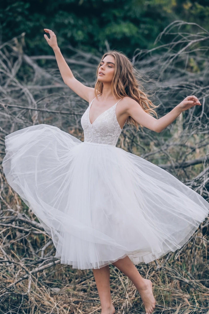 Boho Lace Tea-Length Backless Dress for Reception CW3396