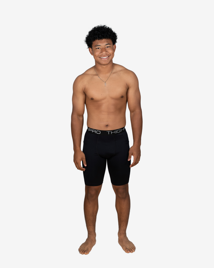 5'7/160 lbs Wearing Medium