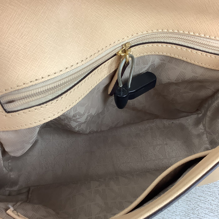 Handbag Designer By Michael Kors, Size: Medium