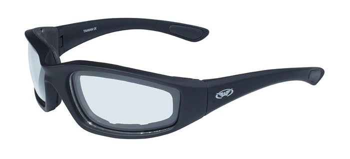 Kickback 24 Clear To Smoke: Features:
Shatterproof Polycarbonate Lenses
UV400 Filter for Maximum UV Protection
Scratch Resist