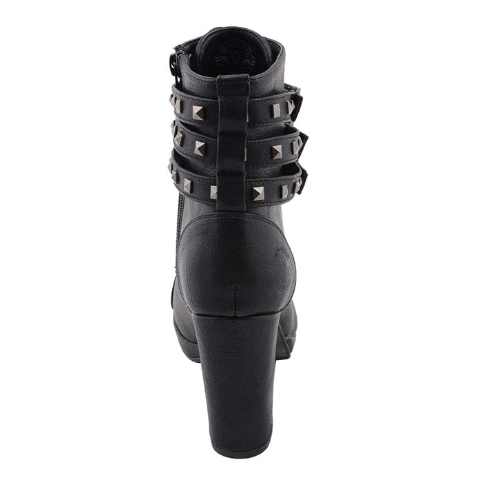 Ladies Lace to the Toe Boots: Features:

Women's Lace to Toe Boot
Synthetic Leather Upper
Anti-Slip Bottom, Platform Heel
Cro