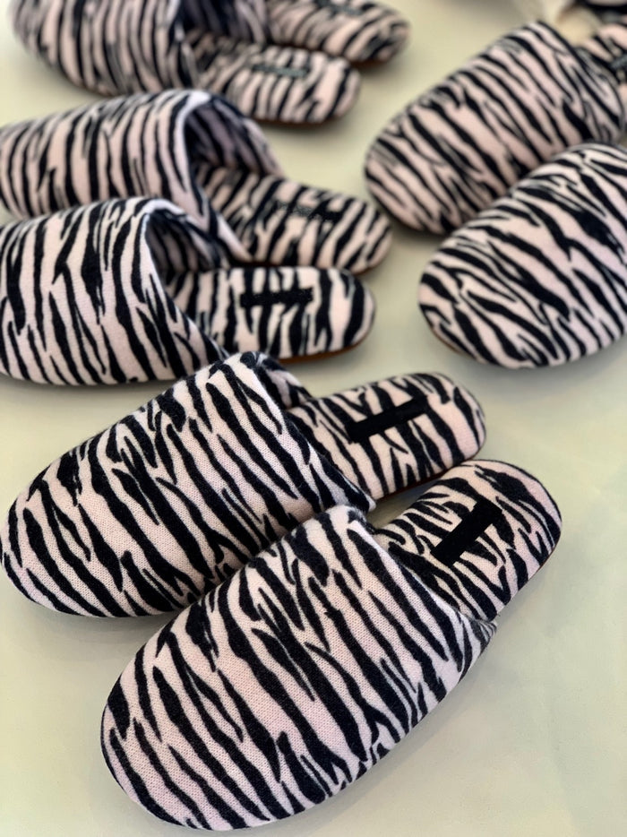 Mif732mr19 Cashmere Zebra Slippers