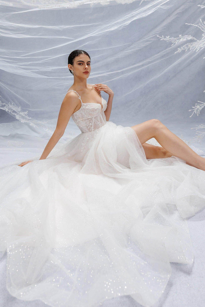 One-tier Lace Edge Tulle Chapel Veils with Appliques Beading CV0398 - COCOMELODY