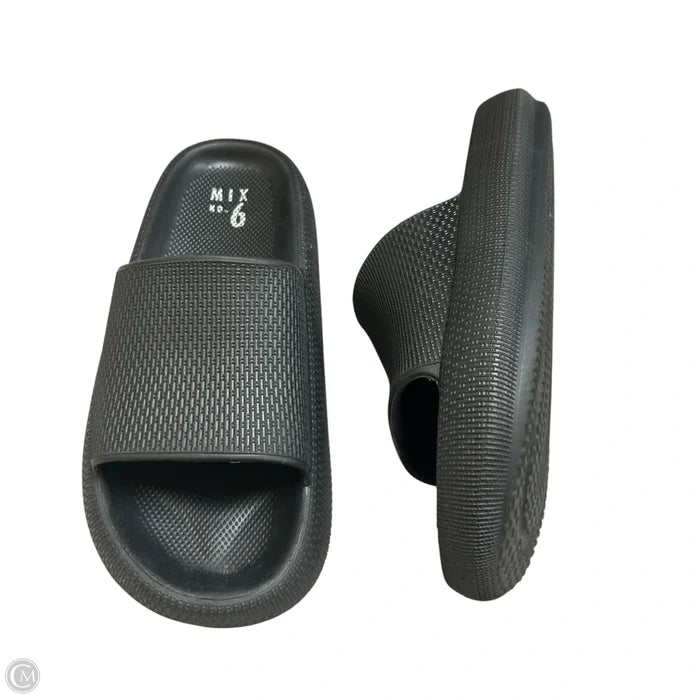 Sandals Flats By Mix No 6 In Black, Size: 10