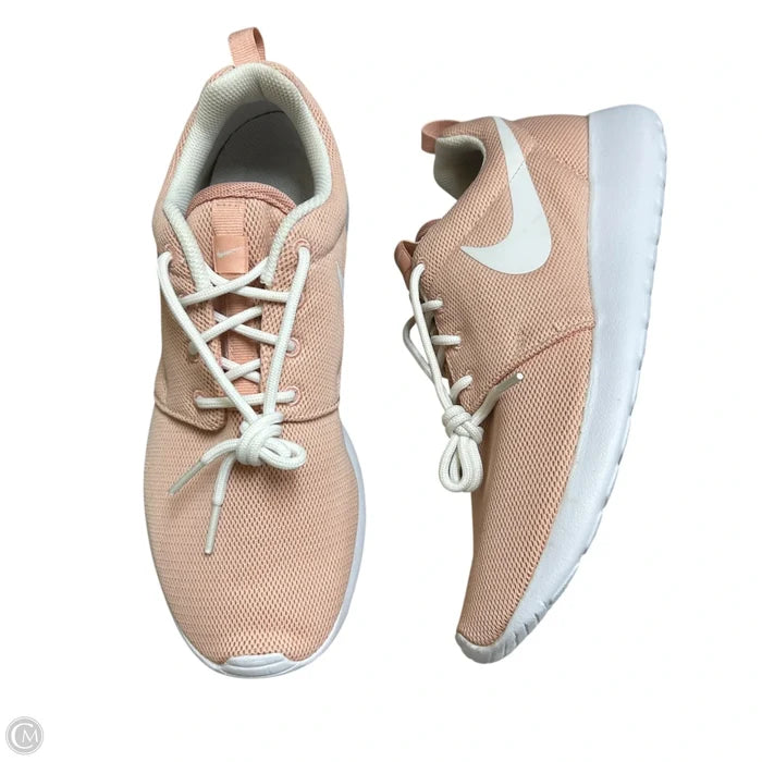 Shoes Athletic By Nike In Peach, Size: 9