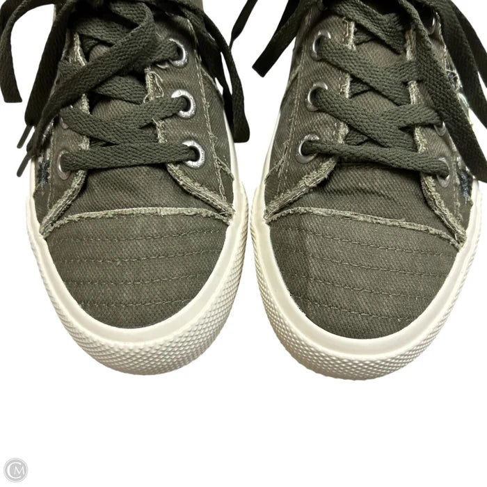 Shoes Sneakers By Blowfish In Green, Size: 9