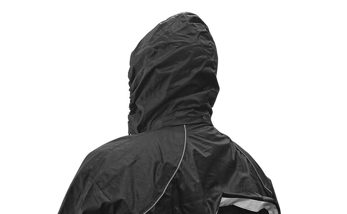 SR6000 Stormrider Rainsuit: Features:

New styling and material for 08’
Two-piece 100% waterproof rain suit
Soft Polyester ou