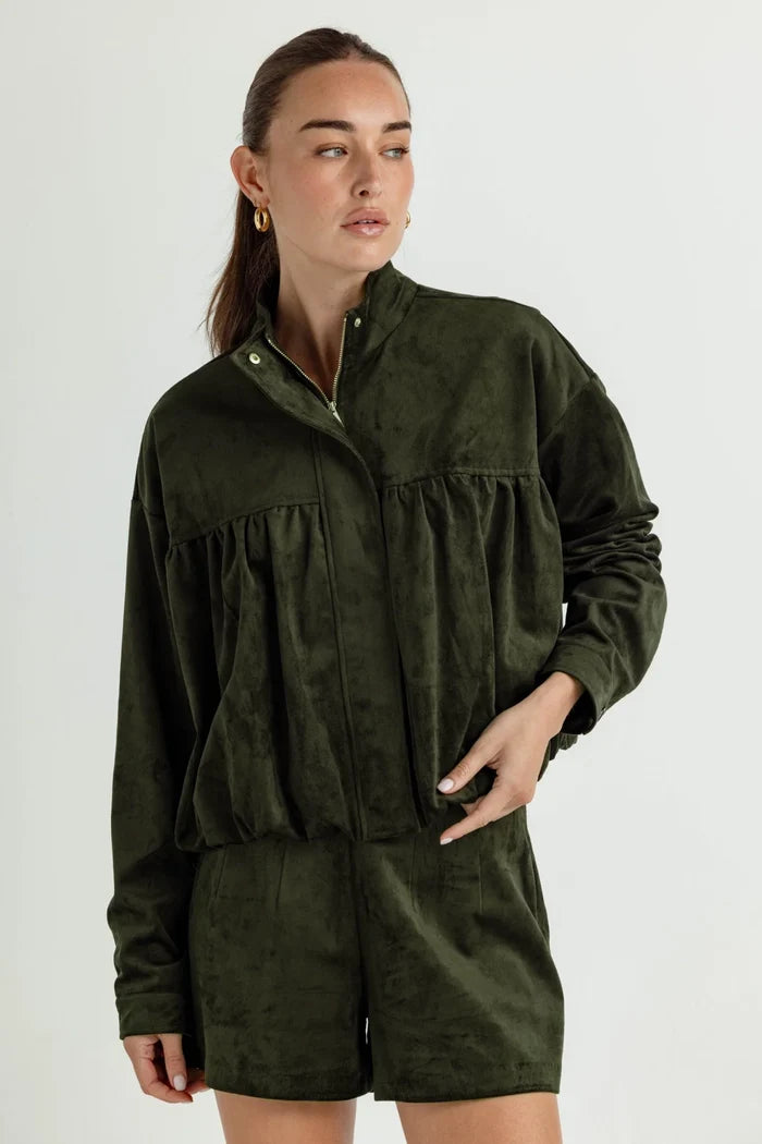 Su033 Green Suede Shorts