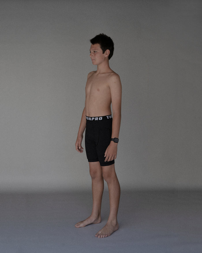 5'6/125 lbs Wearing XL all-groups