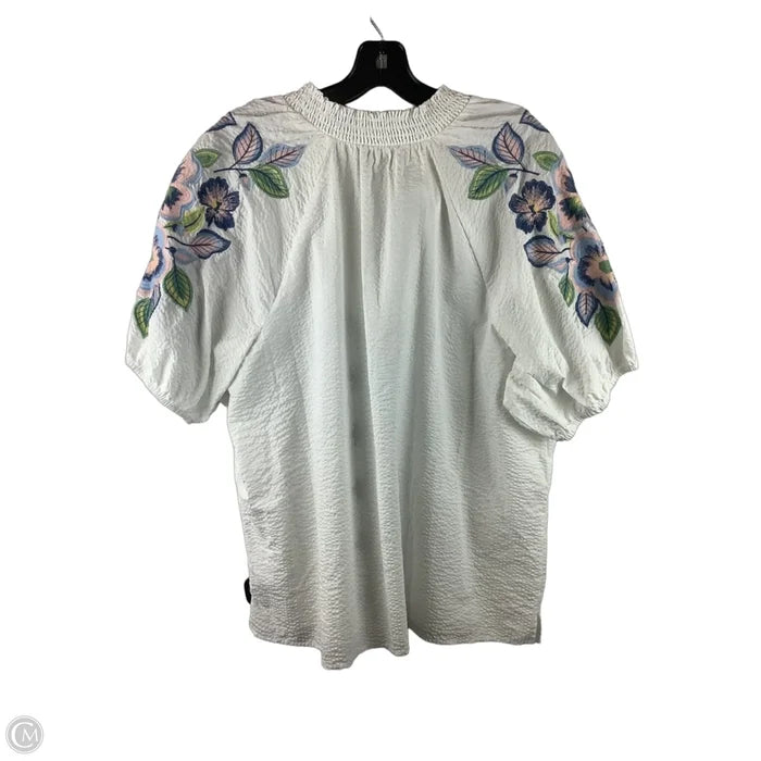 Top Short Sleeve By Crown And Ivy In White, Size: Xl