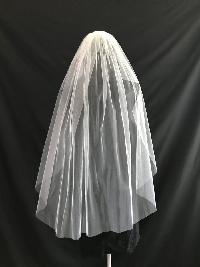 Veil 100: Cut edge veil fingertip length 1 tier
