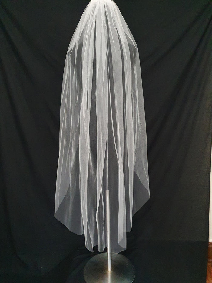 Veil 400: Cut edge veil waltz length