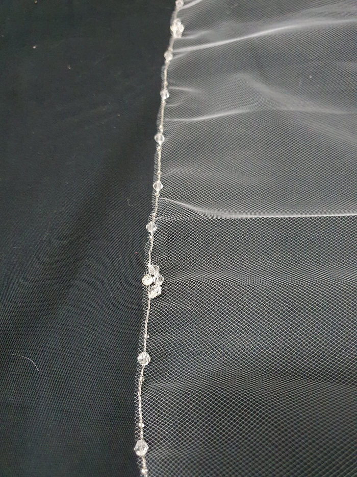 Veil 520misc: Chapel length centre cut
